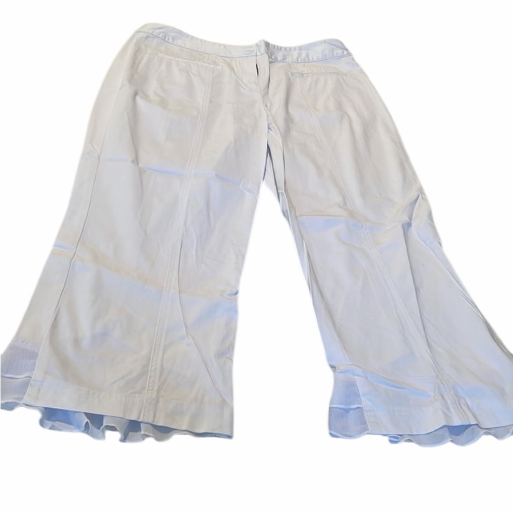 𝅺Together size 12 white cropped stretch & sheer ruffle detail at hem NWOT